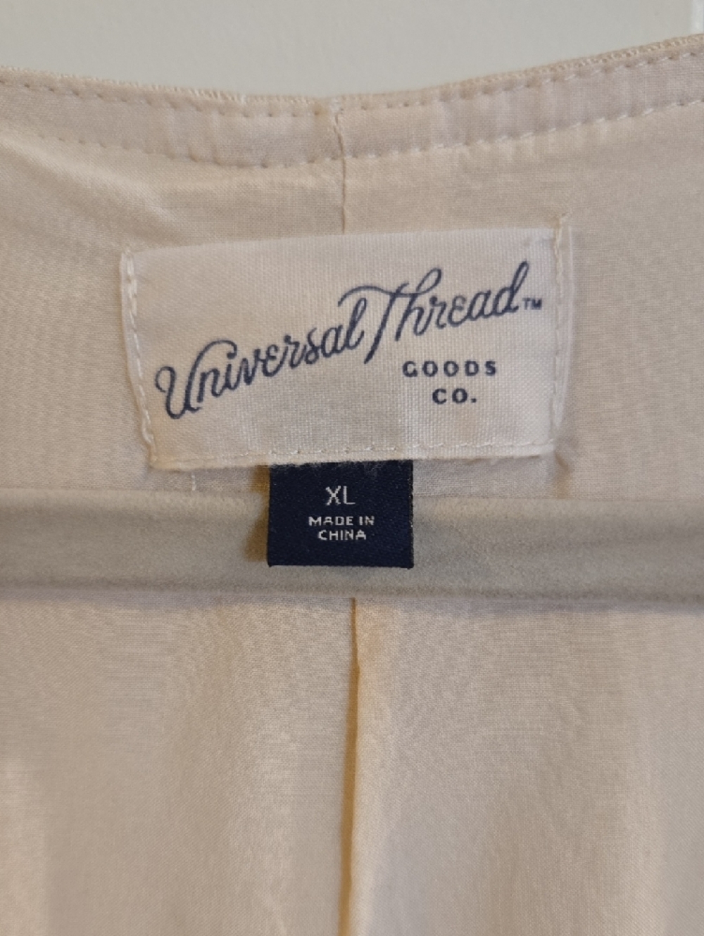 Universal Thread Cream Lightweight Button-Front Vest - Picture 2 of 4